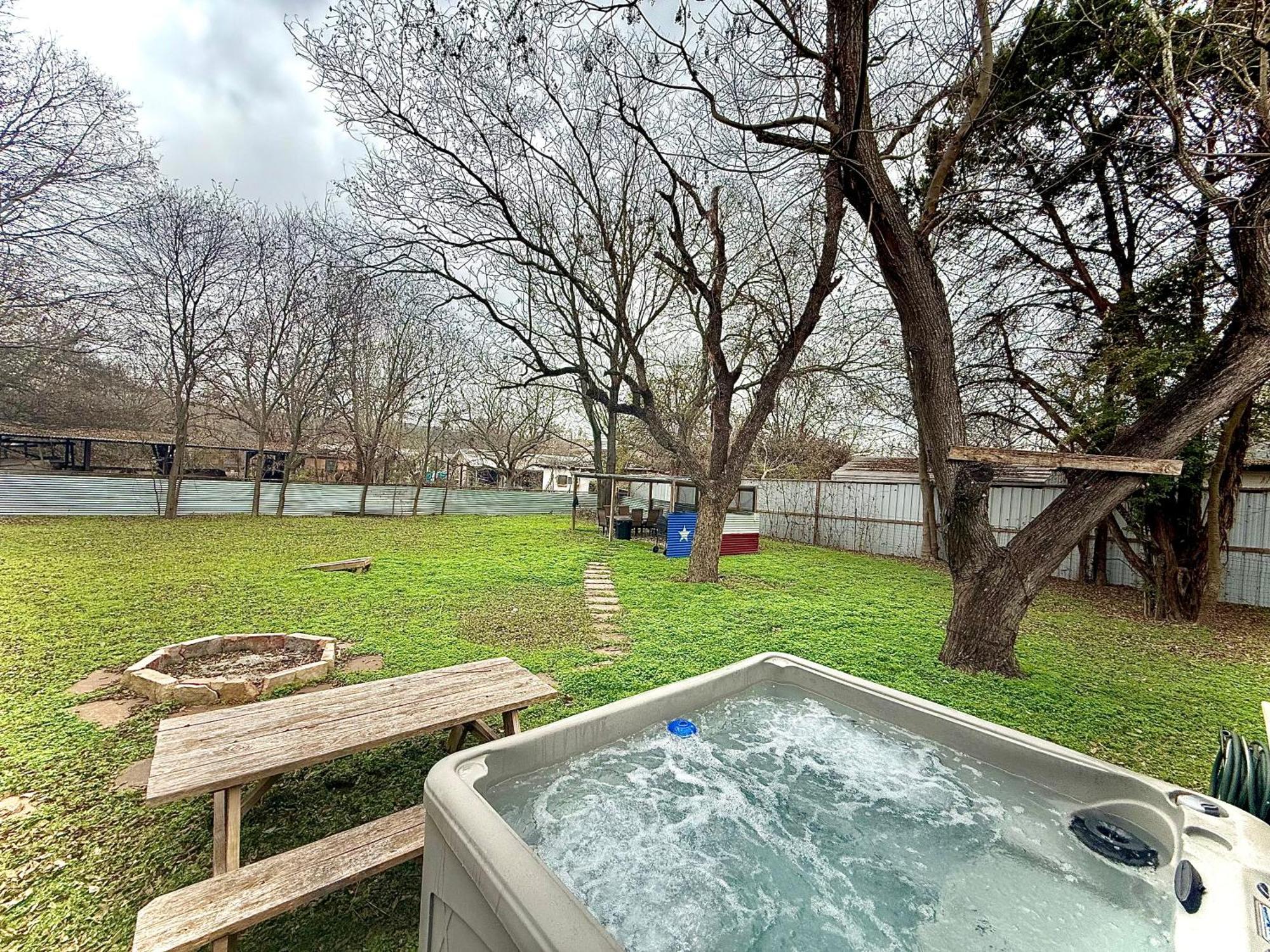 Canyon Lake River House Retreat-Location With Hot Tub Exterior photo
